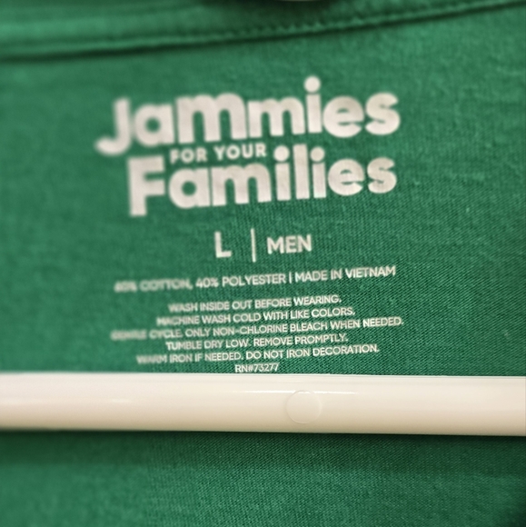 Green long sleeved pajama top "it's the most wonderful time of the year mens L - Picture 3 of 3